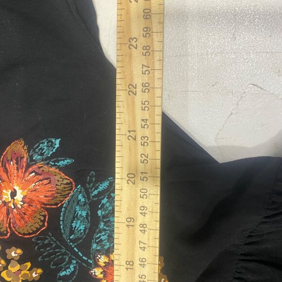 Chelsea & Violet Top Womens M Black Floral Embroidered Long Sleeve Boho Flowy - Picture 6 of 10